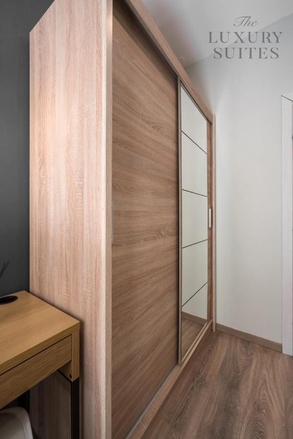 Mavili, The Luxury Suites Thessaloniki Buitenkant foto